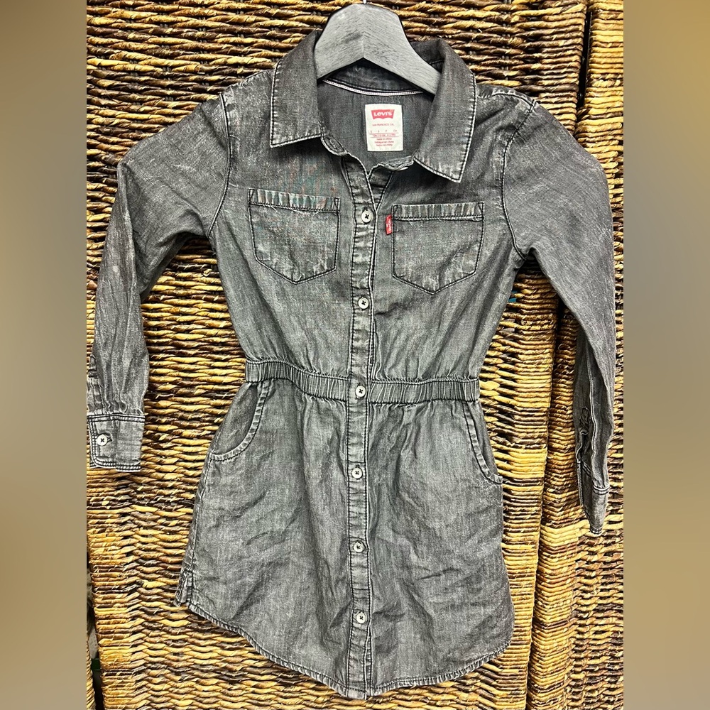 Levi's Charcoal Button-Down Kids Dress, Small (4-5), small red dot on front